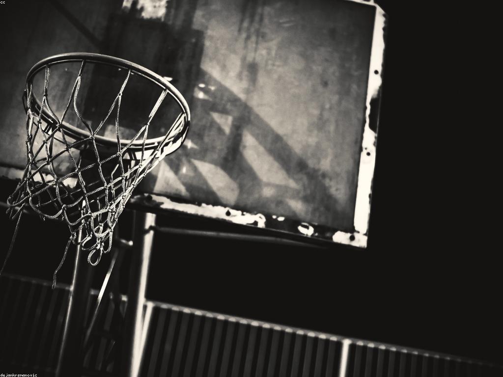 យុទ្ធសាស្ត្រលេង: ភាពជោគជ័យក្នុងការលេងប្រពៃណី